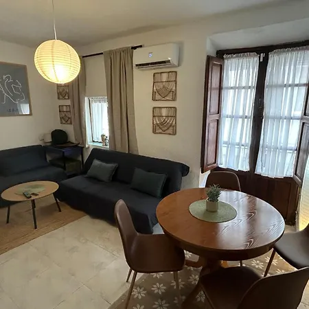 Private In The Old Town 